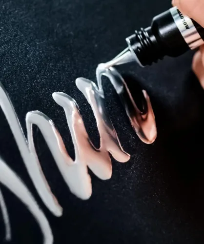 View image 5 of 9 for Molotow Liquid Chrome Alcohol Paint Pump Marker, 1mm, 1 Each