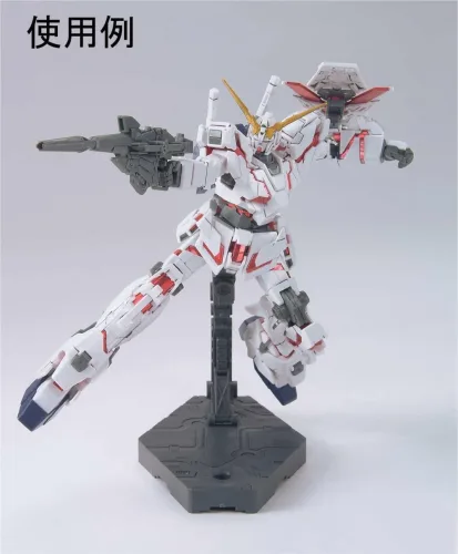 View image 3 of 5 for MR.HOBBYミスターホビー GMS121 Gundam Metallic Marker Set, Paint Type, Felt Tip Pens, for Painting Gunpla, 5 Colours & GM20 Brush Type Black, Set of 6, Chisel